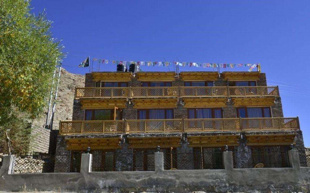 Готель Himalayan Residency Ladakh Лех Екстер'єр фото