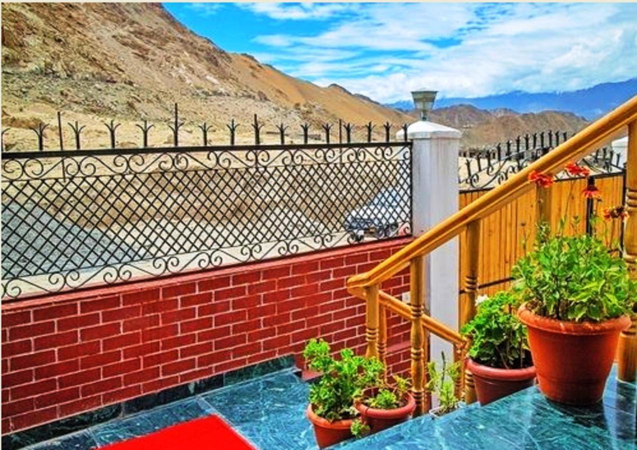Готель Himalayan Residency Ladakh Лех Екстер'єр фото