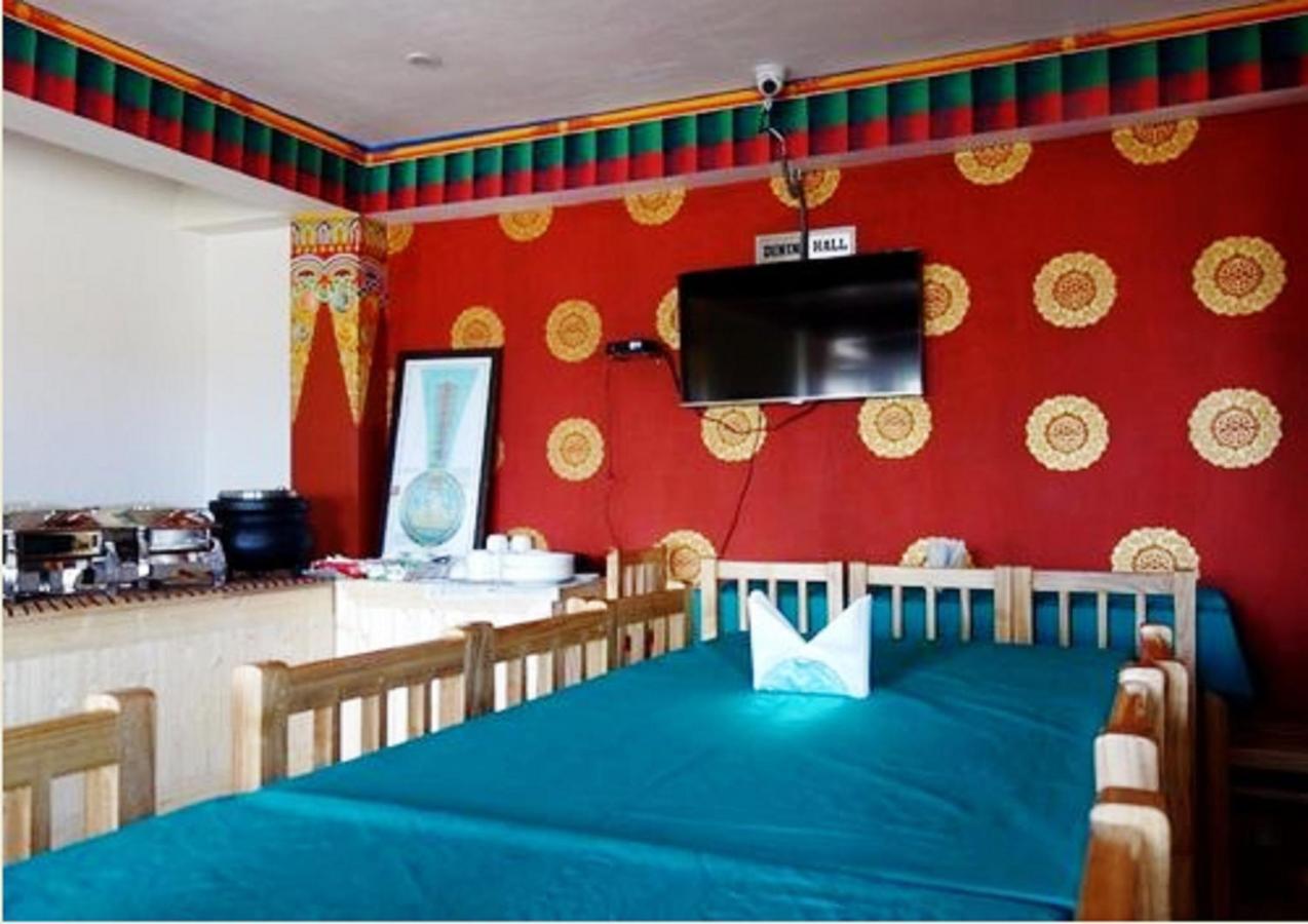 Готель Himalayan Residency Ladakh Лех Екстер'єр фото