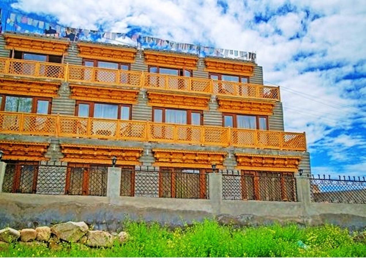 Готель Himalayan Residency Ladakh Лех Екстер'єр фото