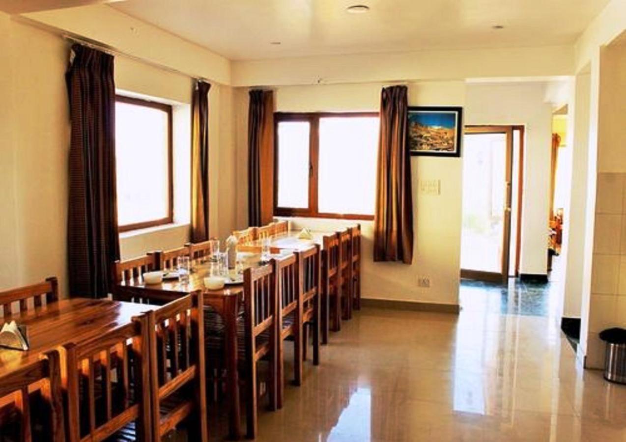 Готель Himalayan Residency Ladakh Лех Екстер'єр фото
